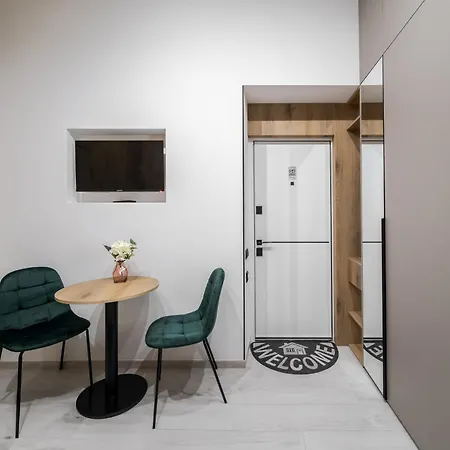 아파트 Leogrand On Rymlyanyna 6-1